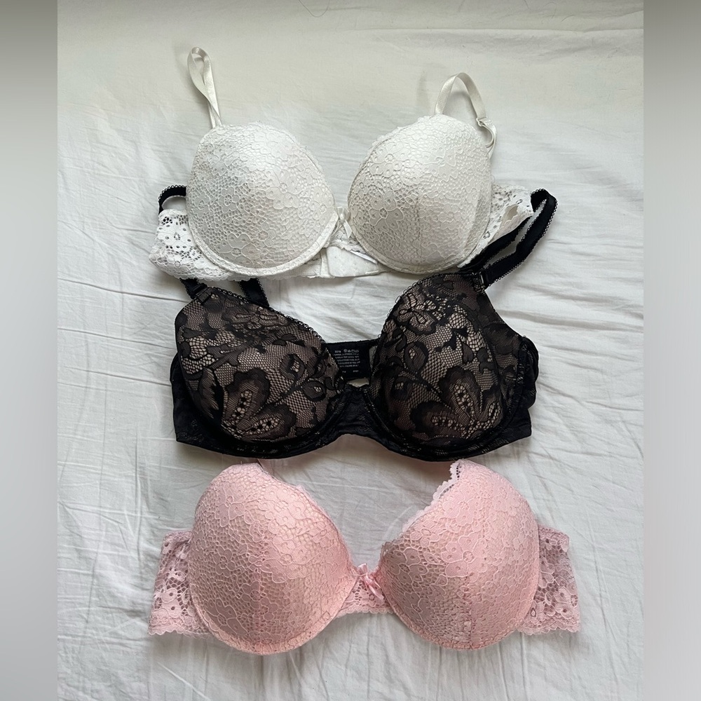 Women’s Bra Bundle